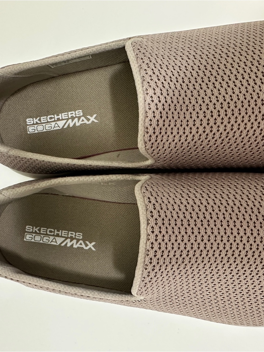 Skechers GOwalk Goga Max Slip-On Walking Shoes Taupe Women’s 11 - Picture 5 of 10